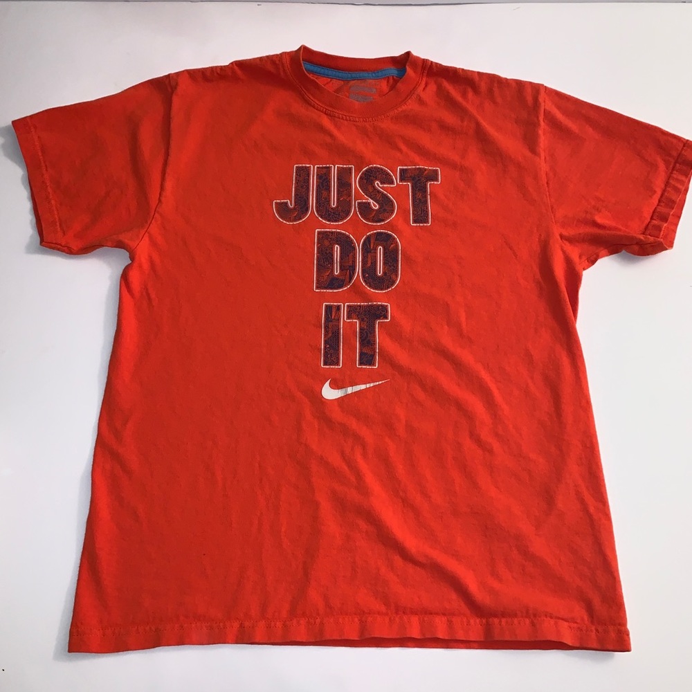Nike Just Do It Short Sleeve T-Shirt Small
